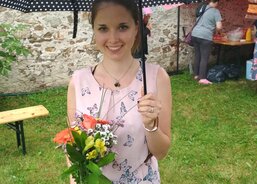 koordinátorka dobrovolníků Barbora Fišerová si vysloužila kytičku
