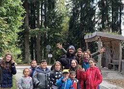 společná pod stezkou